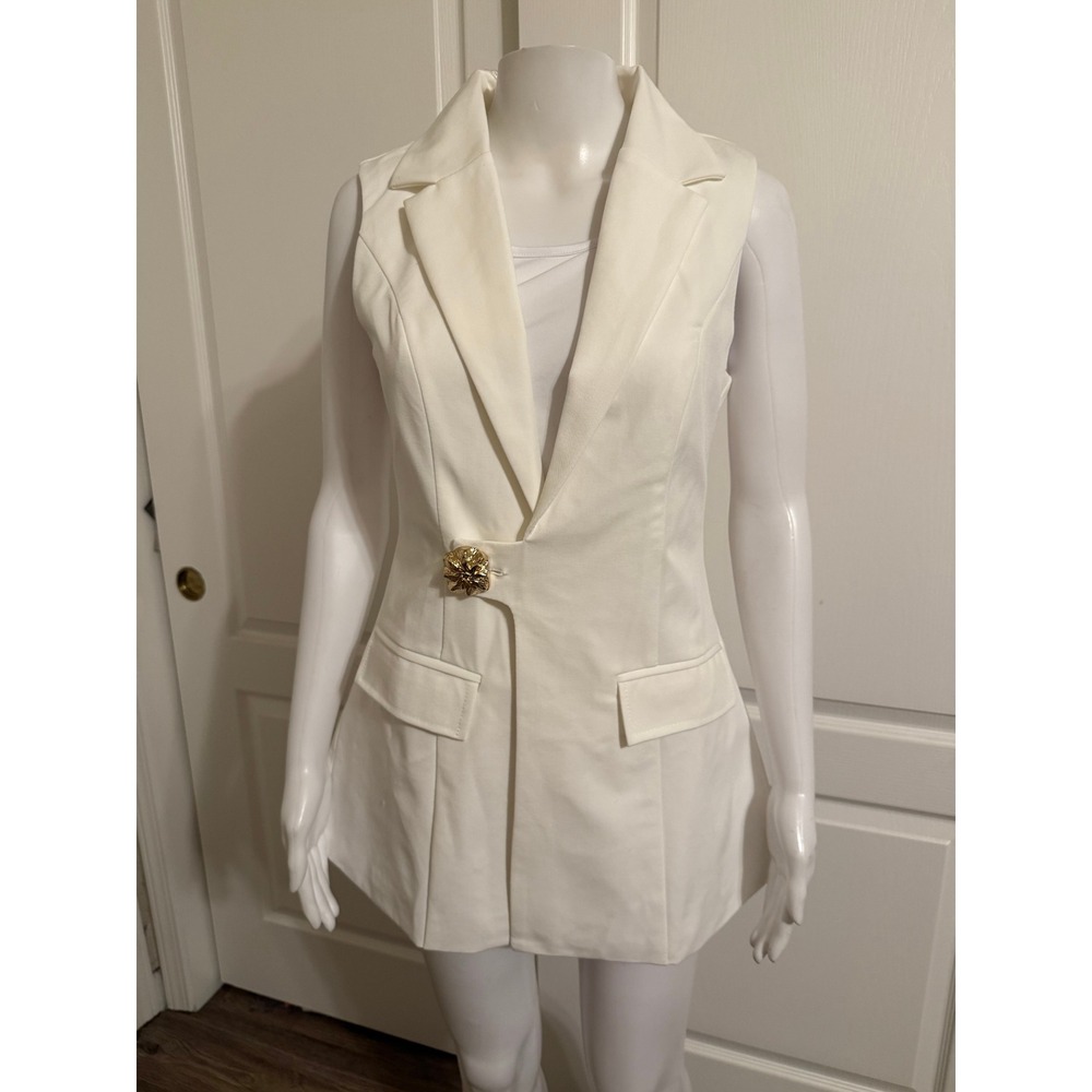 Lizette Collection White Sleeveless Blazer Vest Gold Flower Button